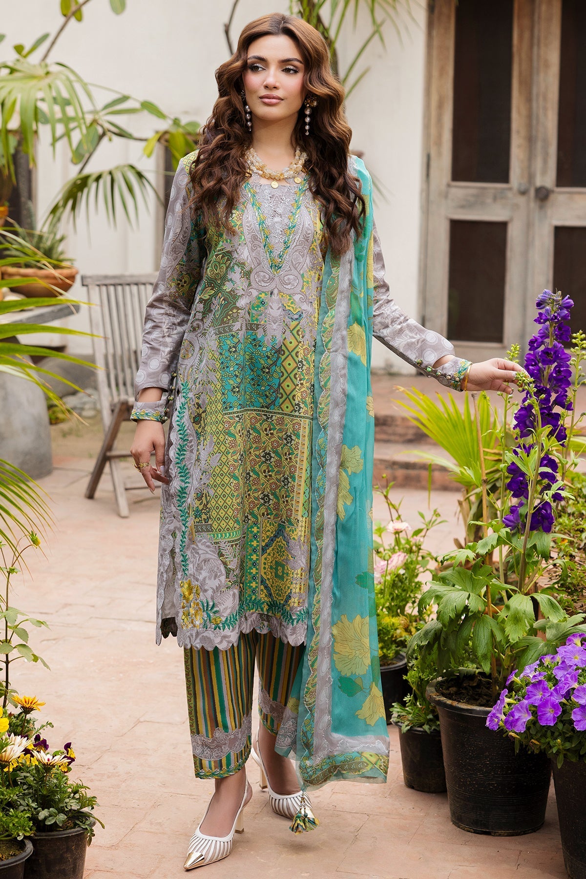 Charizma | Andaaz Lawn 26 | CAD6-06