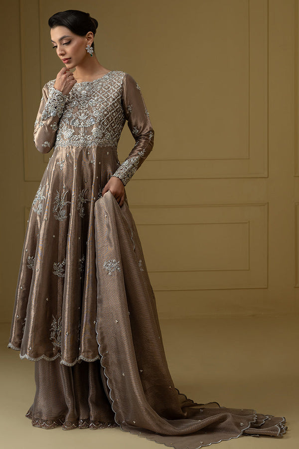 Sana Abbas | Suvi Wedding Formals | ENARA