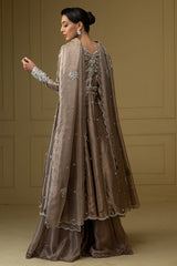 Sana Abbas | Suvi Wedding Formals | ENARA