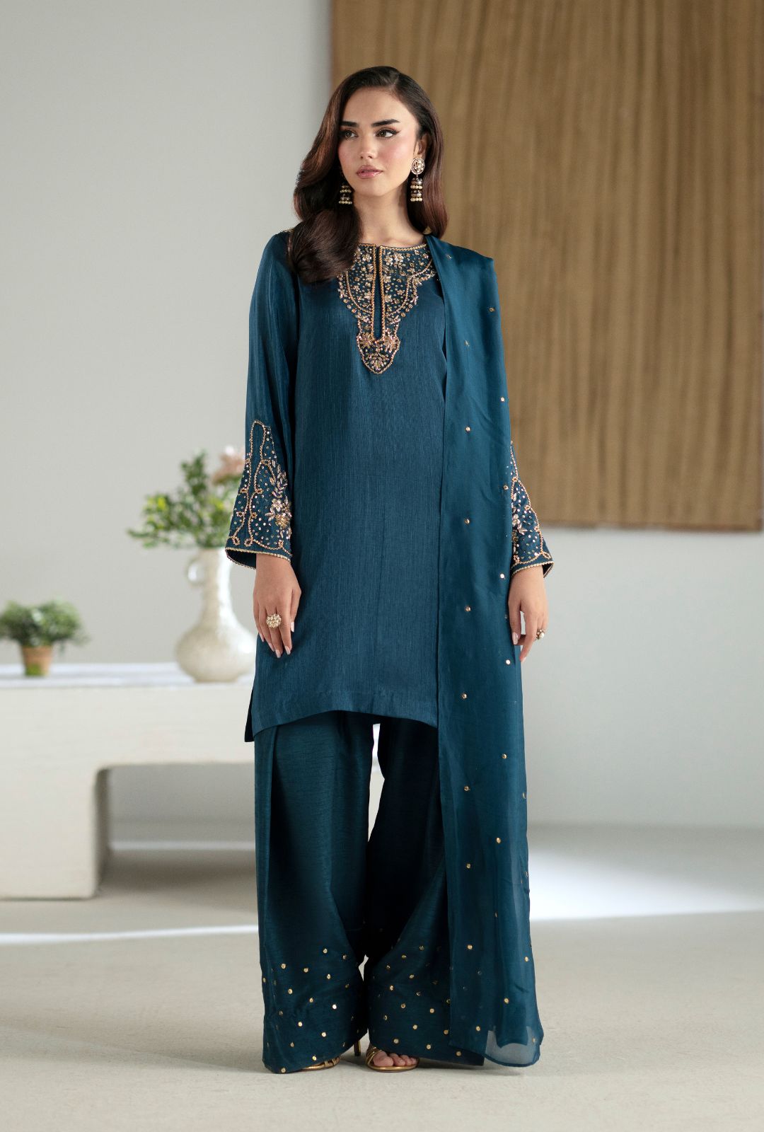 Inayat | Luminae Luxe Pret 25 | Livia