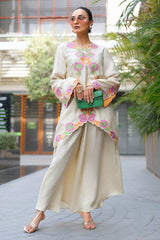 Chic Ophicial | Spotlight | Ivory Tangerine
