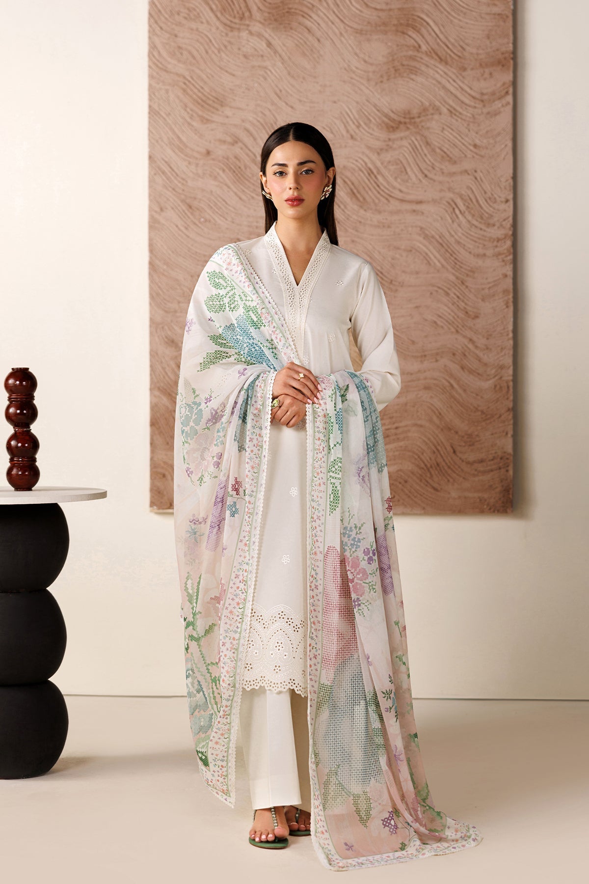 Farasha | Summer Melody 26 | White Grace
