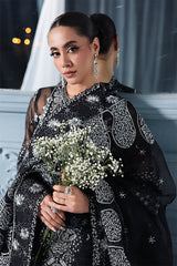 Saffron | Zynoria Formals 25 | Onyx