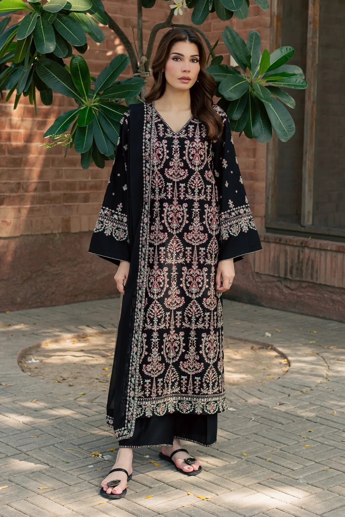 Batik | AVNI 3PC EMBROIDERED | KARANDI PRET