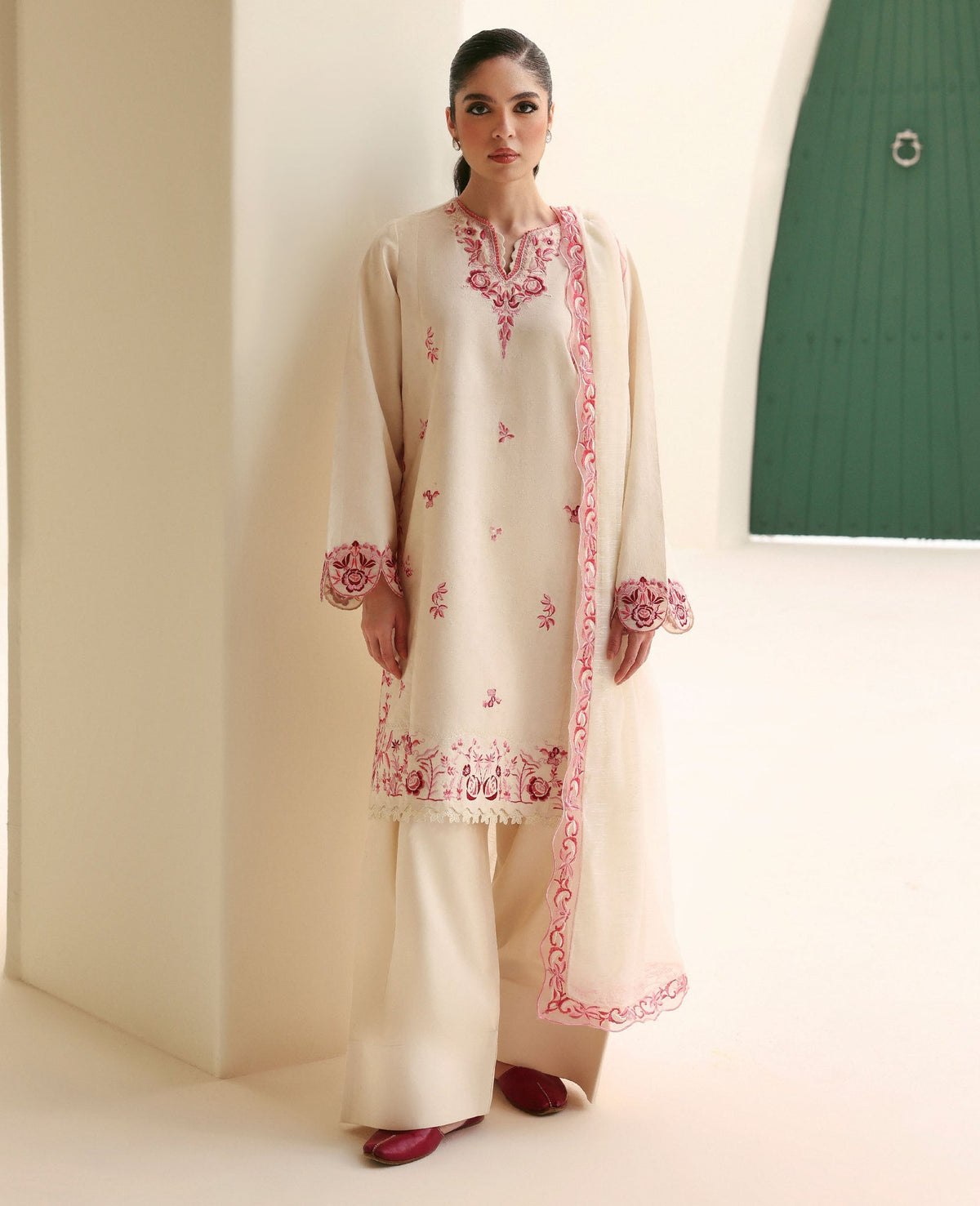 Republic Womenswear | Basics Pre Fall 25 | Camélia