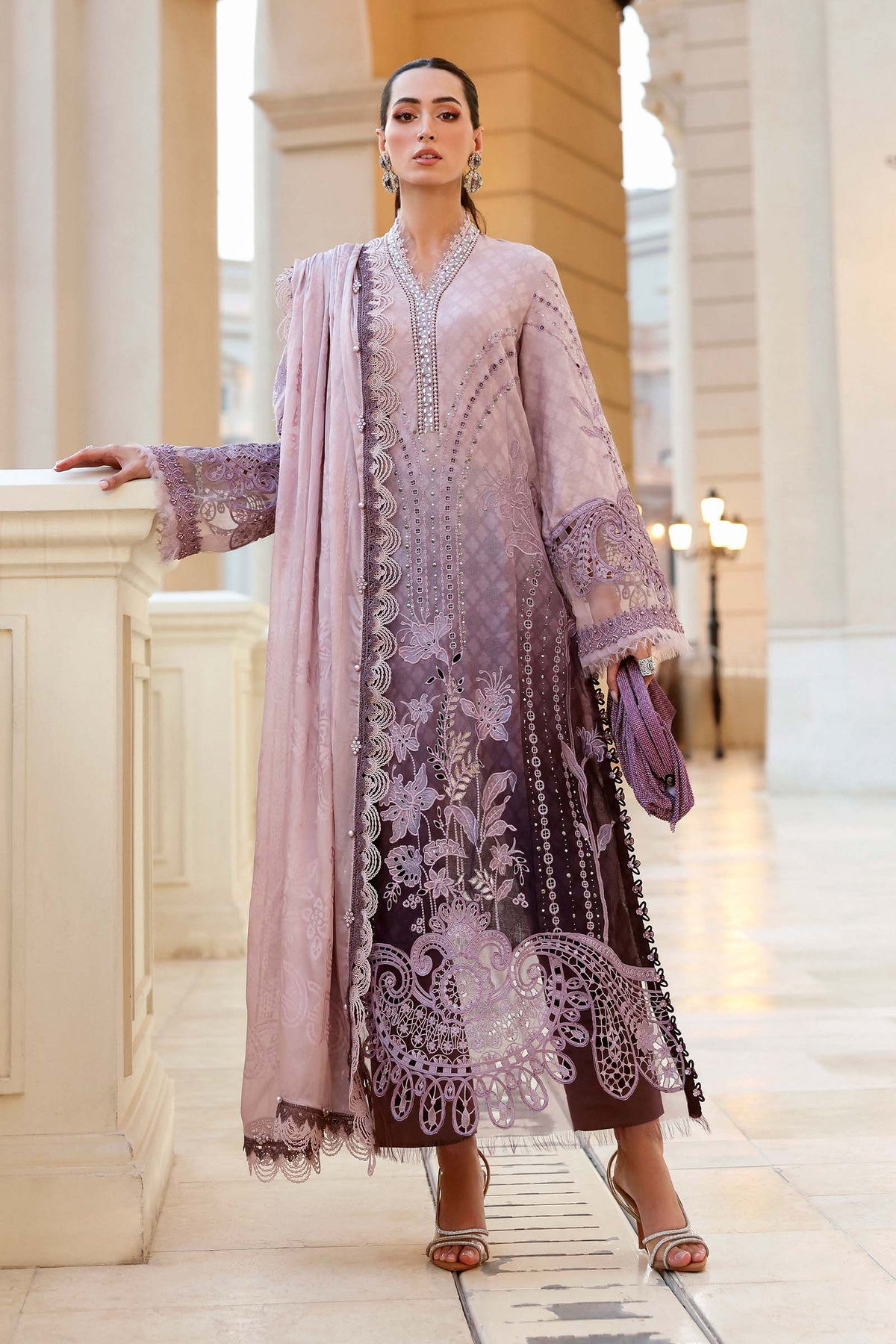 Maria B | Lawn 26 | D-2601-B