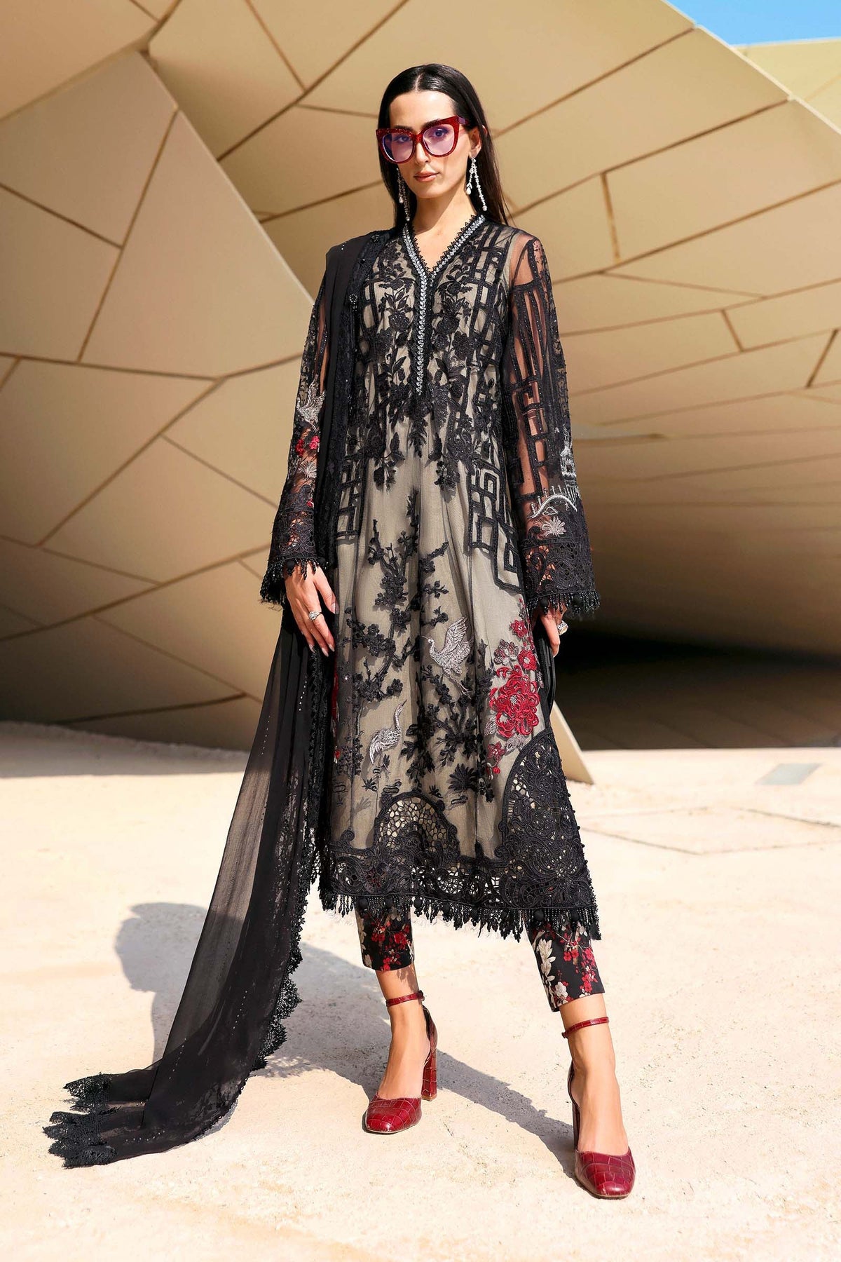 Maria B | Lawn 26 | D-2607-B