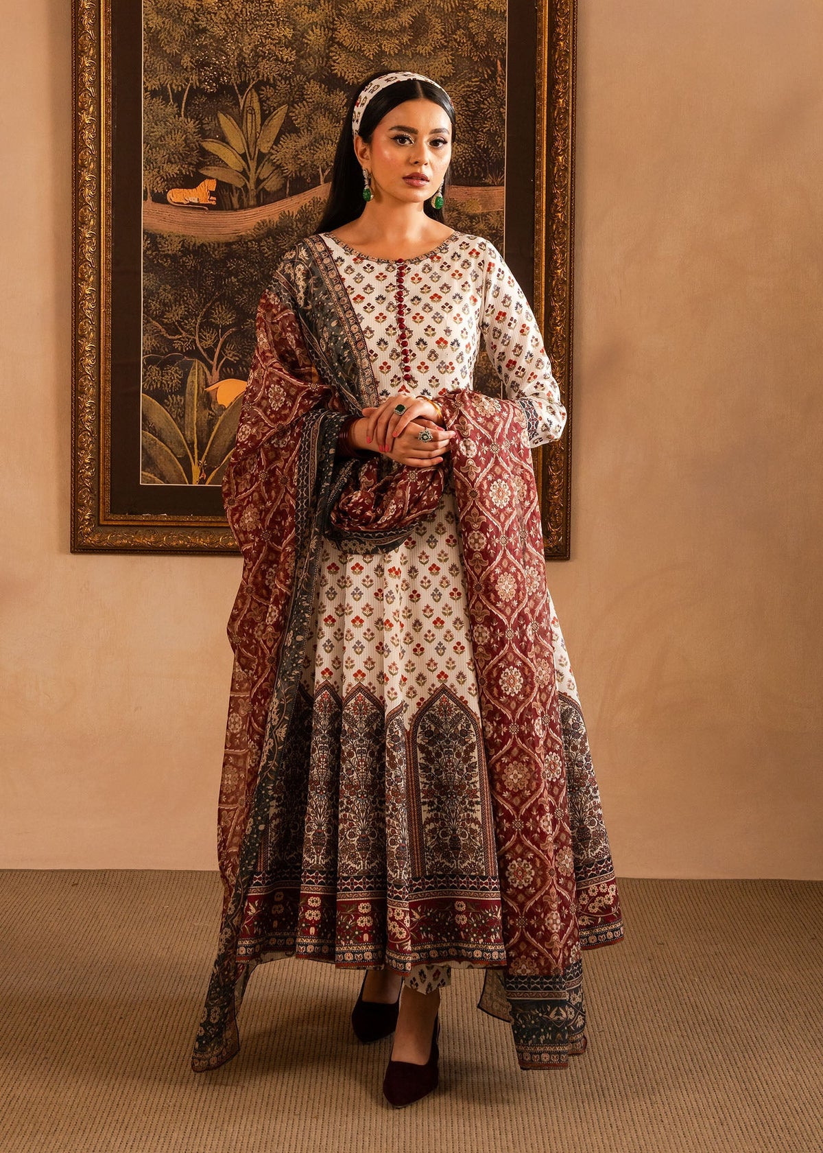 Maria Osama Khan | Retro Lawn 25 | Nair
