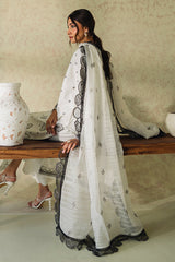 Neeshay | Monochrome Lawn | Lueur