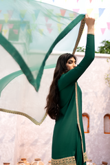 Erum Khan | Sakhiyan Formals | LILY