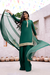 Erum Khan | Sakhiyan Formals | LILY