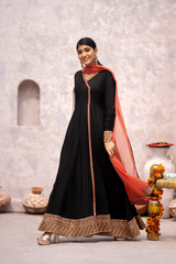 Erum Khan | Sakhiyan Formals | CHAMELI