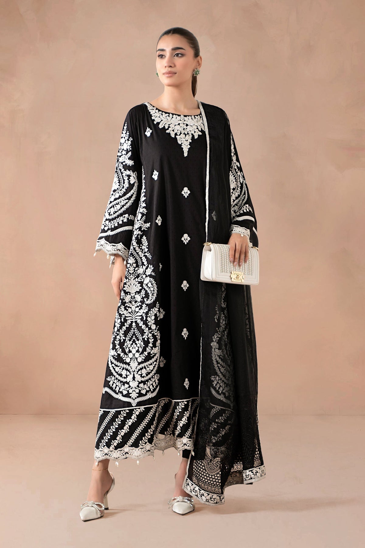 Maria B | Luxury Winter Pret 25 | DW-MN24-04R1-Black
