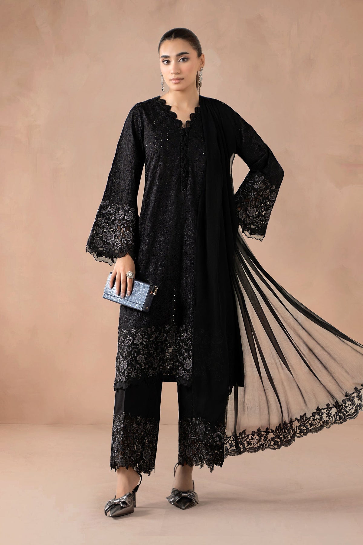 Maria B | Luxury Winter Pret 25 | DW-MN25-11-Black