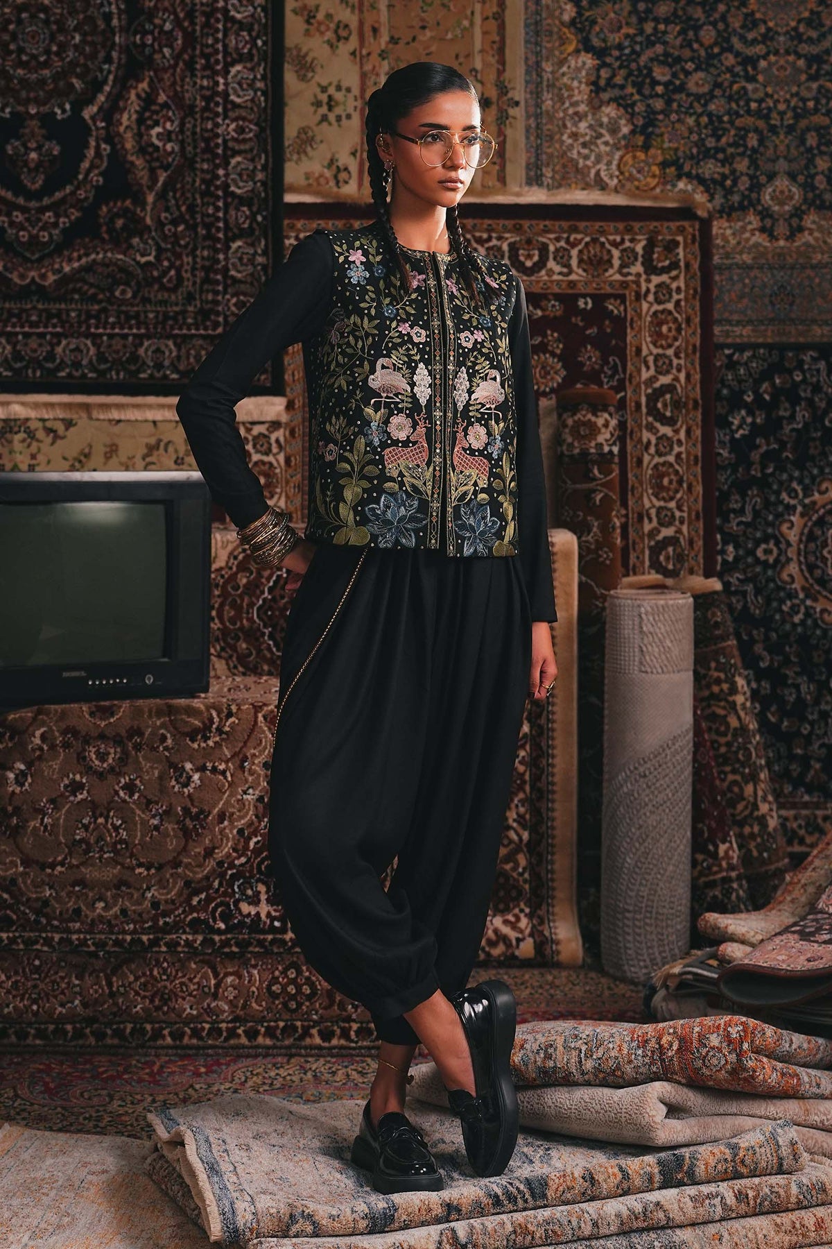Maria B | Luxury Pret Winter 25 | DW-W25-81