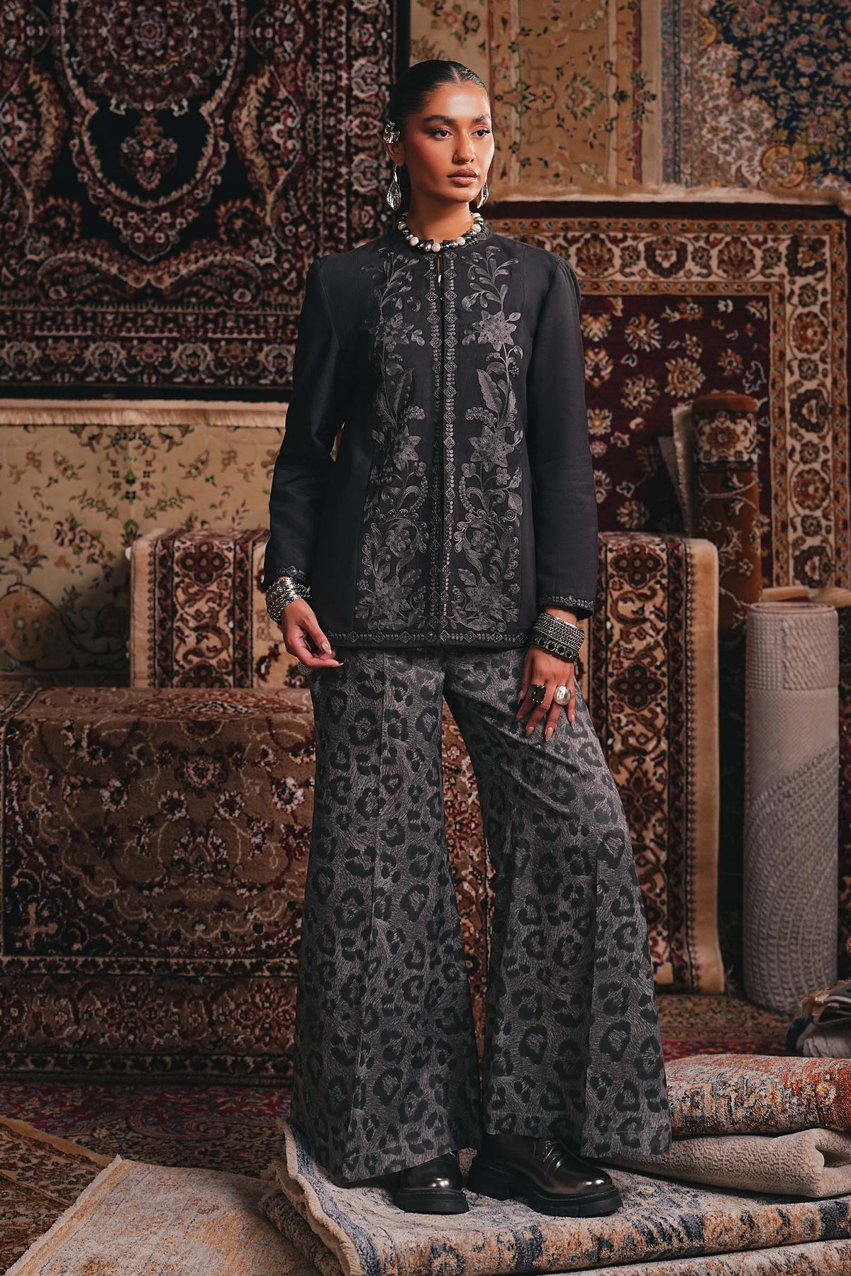 Maria B | Luxury Pret Winter 25 | DW-W25-83