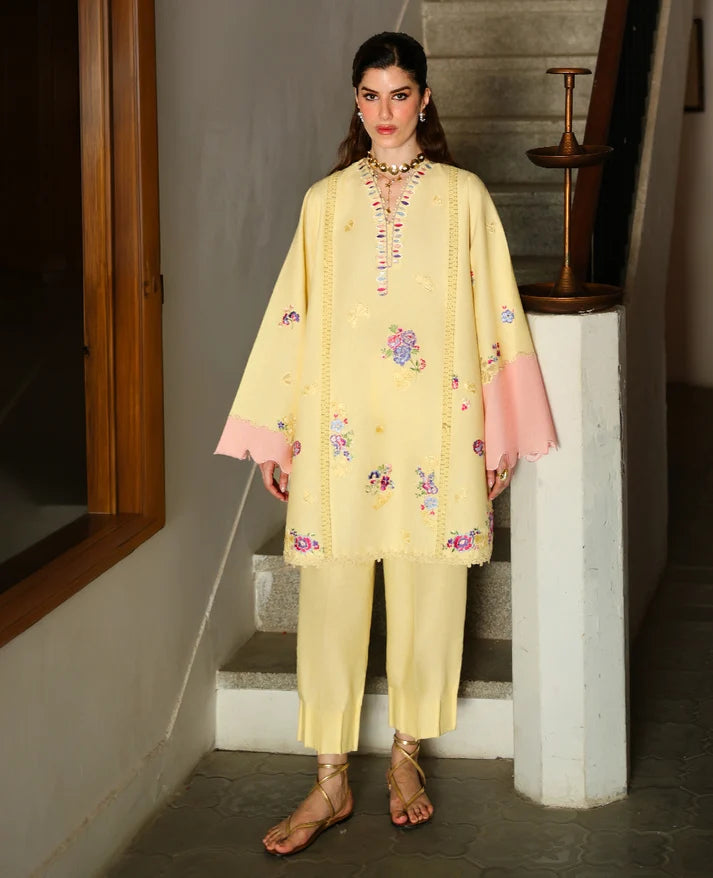 Republic Womenswear | Neonma Essential Pret 26 | Candy Loom