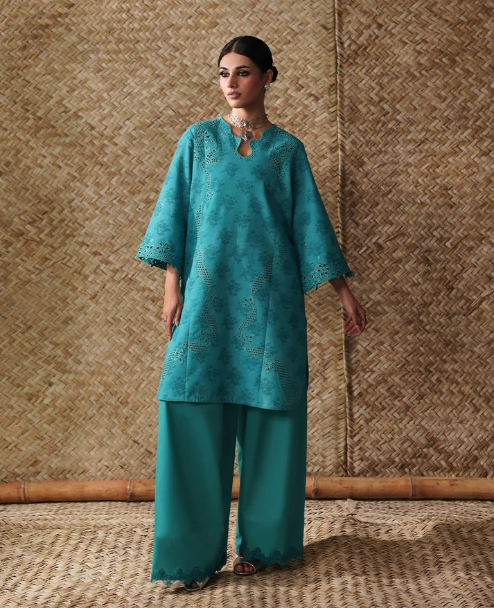 Republic Womenswear | Neoma Essential Basic Pret 26 | Alira