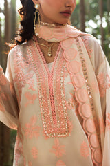 Gul Ahmed | Luxury Lawn 26 | LE-62002