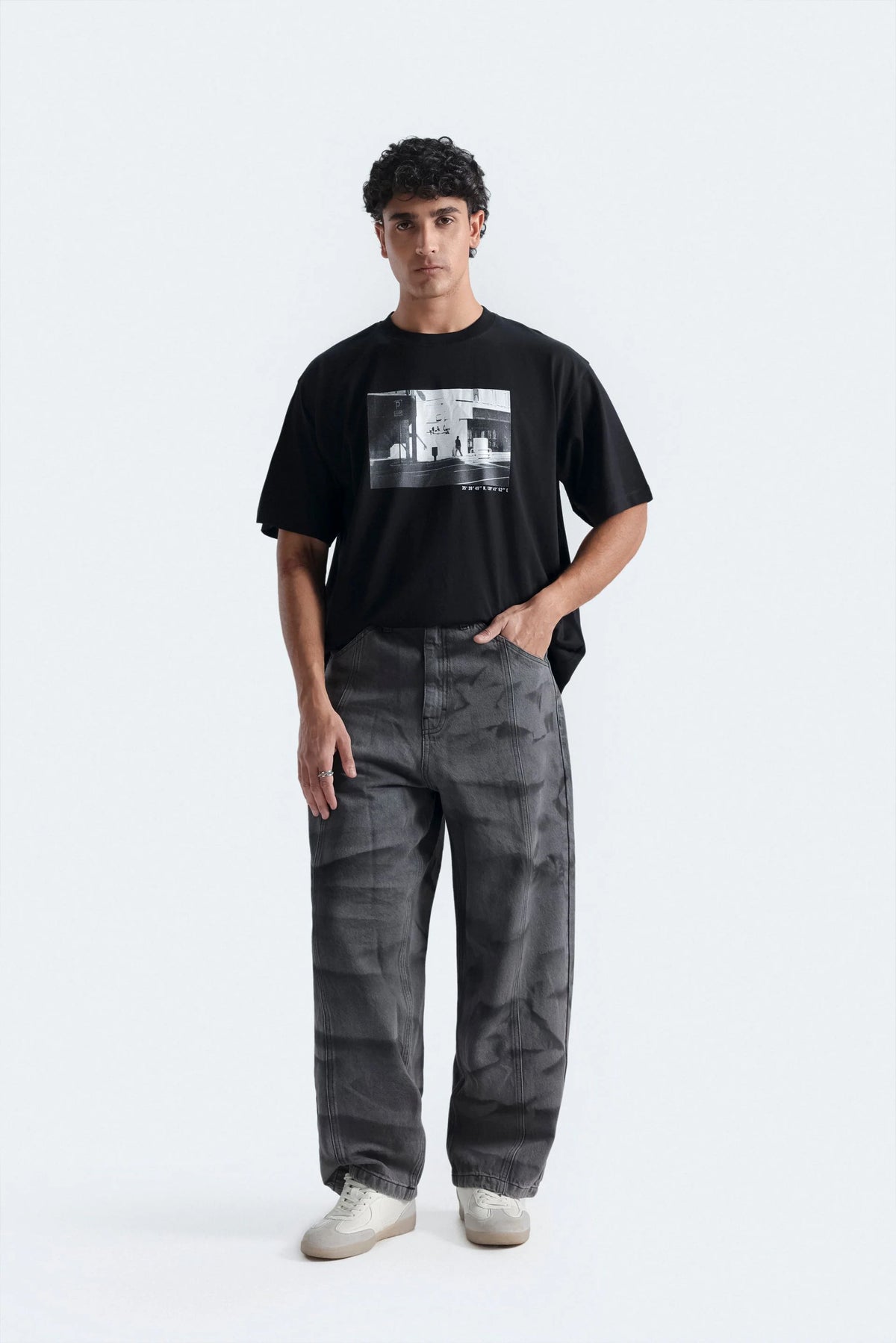 Zayan Clothing | Outfitter | Baggy Jeans With Laser Print