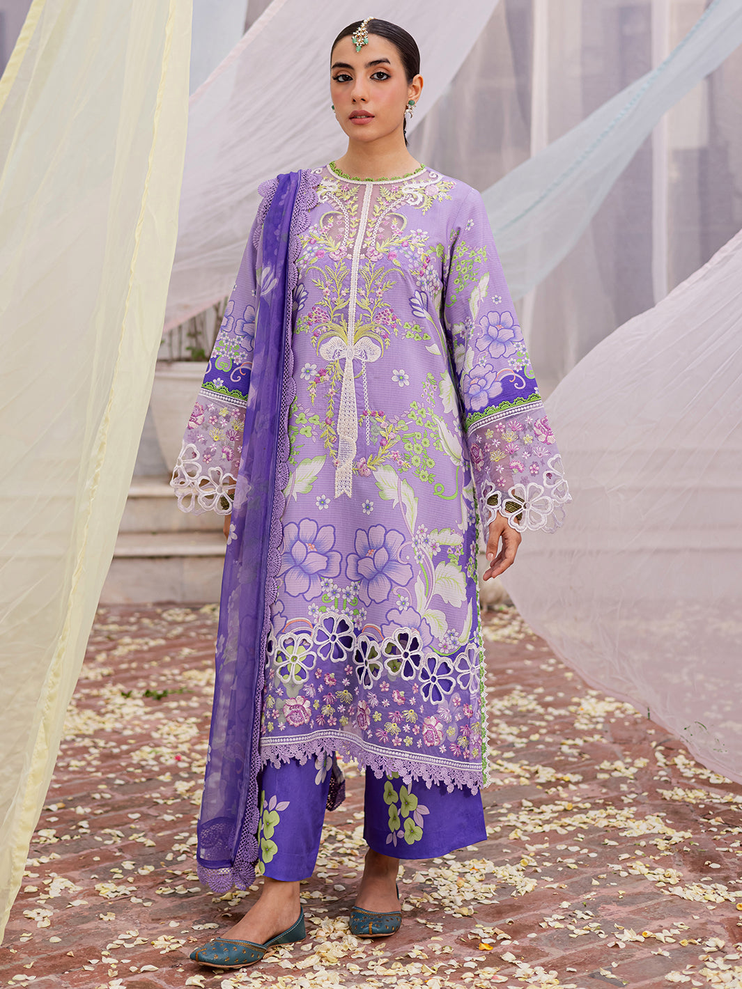 Mahnur | Gulzar Winter 25 | G - 07