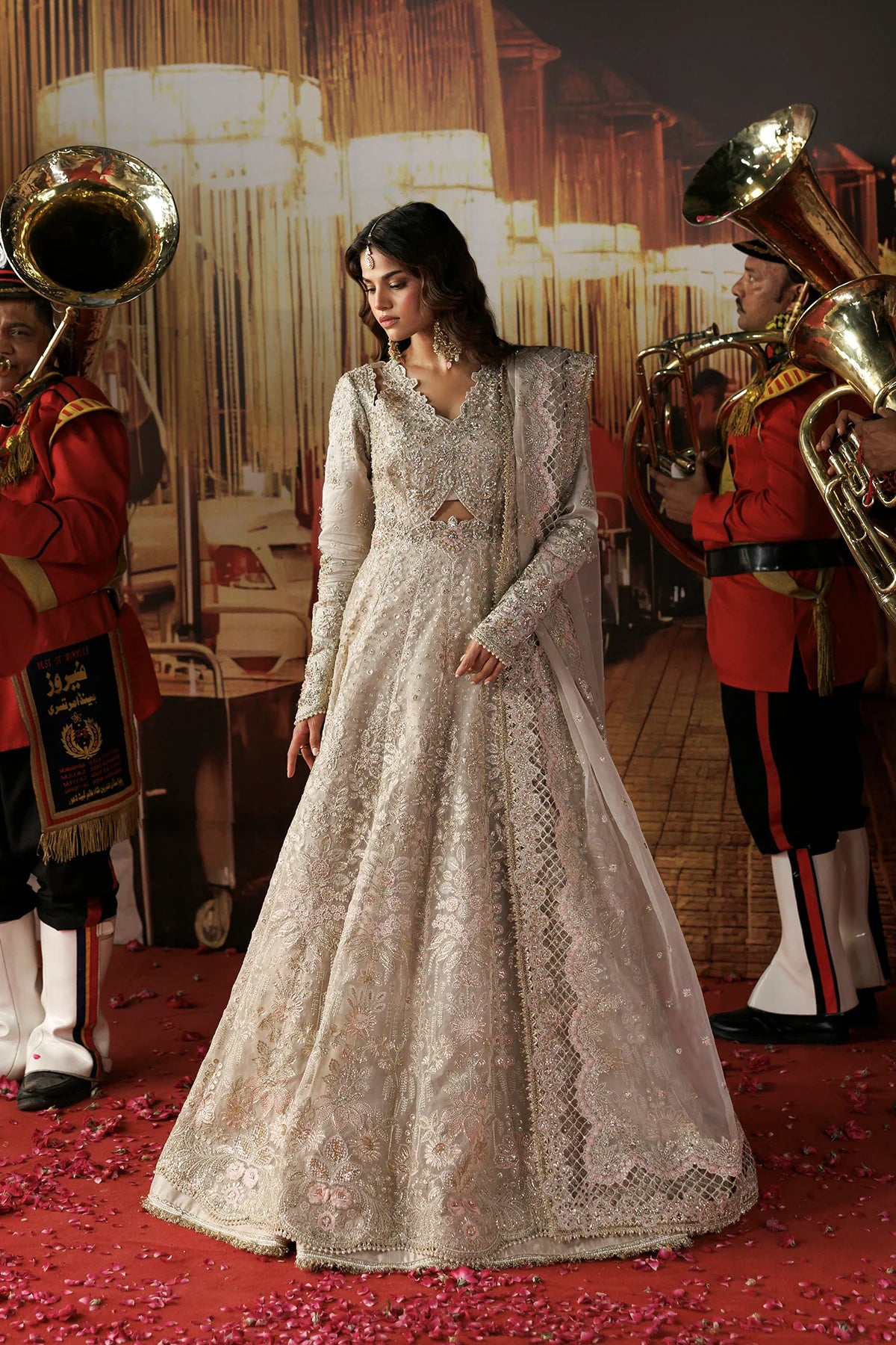 Afrozeh | SHEHNAI WEDDING FORMALS '26 | MANNAT