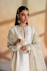 Emaan Adeel | Unstitched Elara ‘26 | Rue