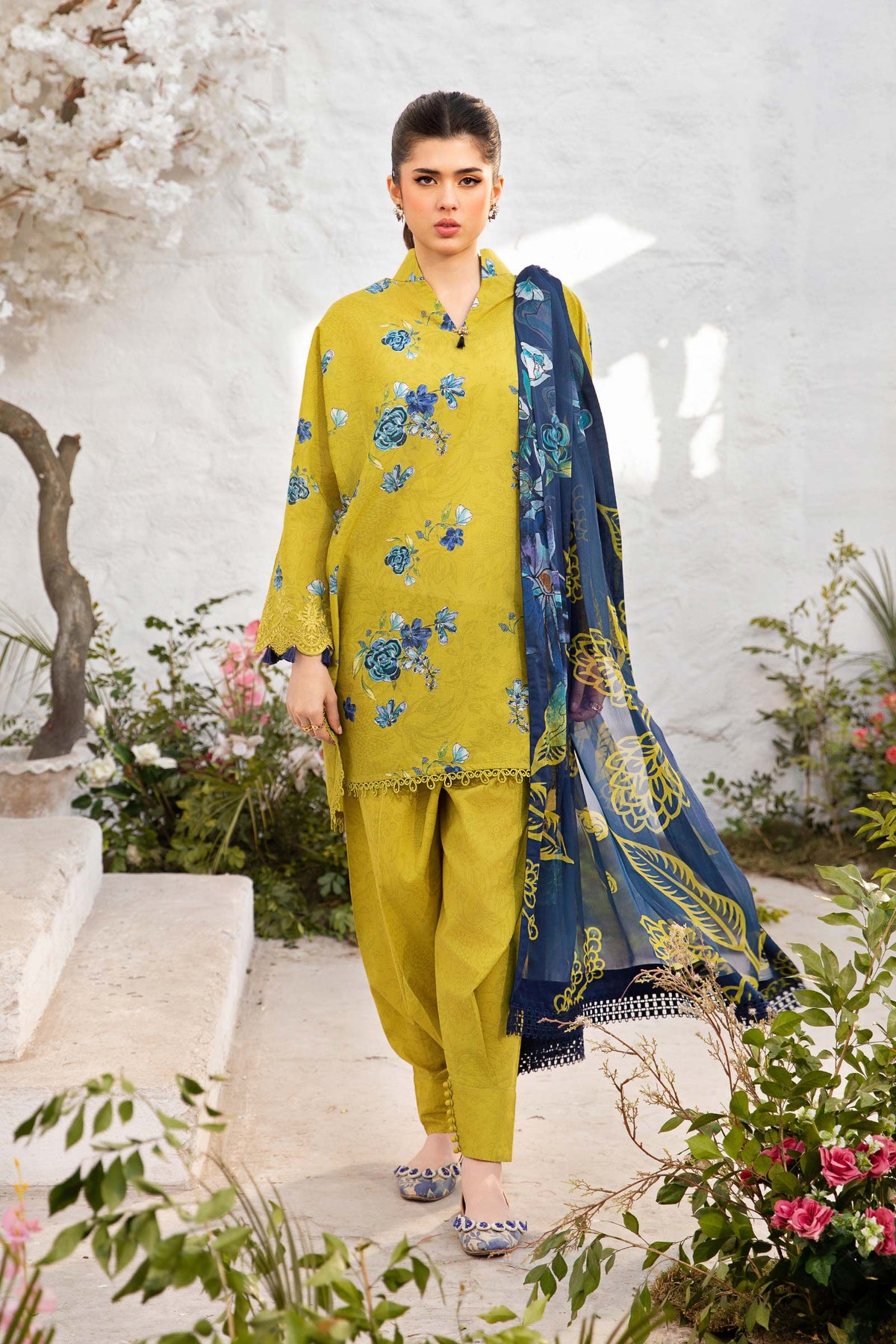 Maria B | M Basic Summer Lawn 25 | MB-CUS25-702A