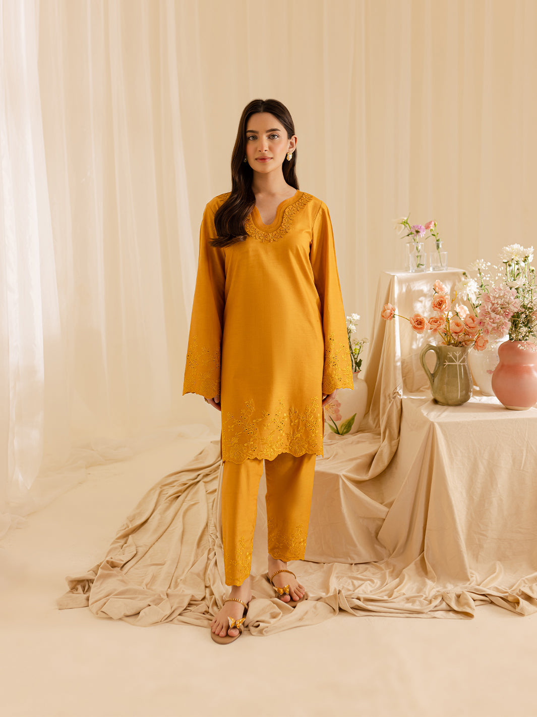 Mahnur | Petal Whispers Lawn Pret | Magnolia