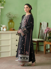 Mahnur | Leila Winter 24 |  Bianca