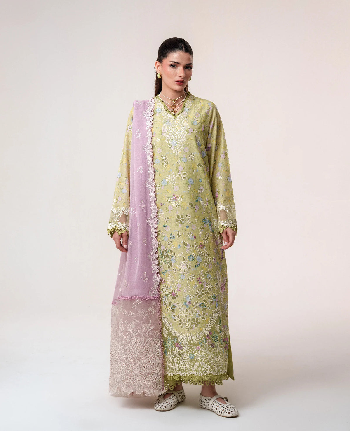 Republic Womenswear | Lilas Lawn 26 | Perla Stitched