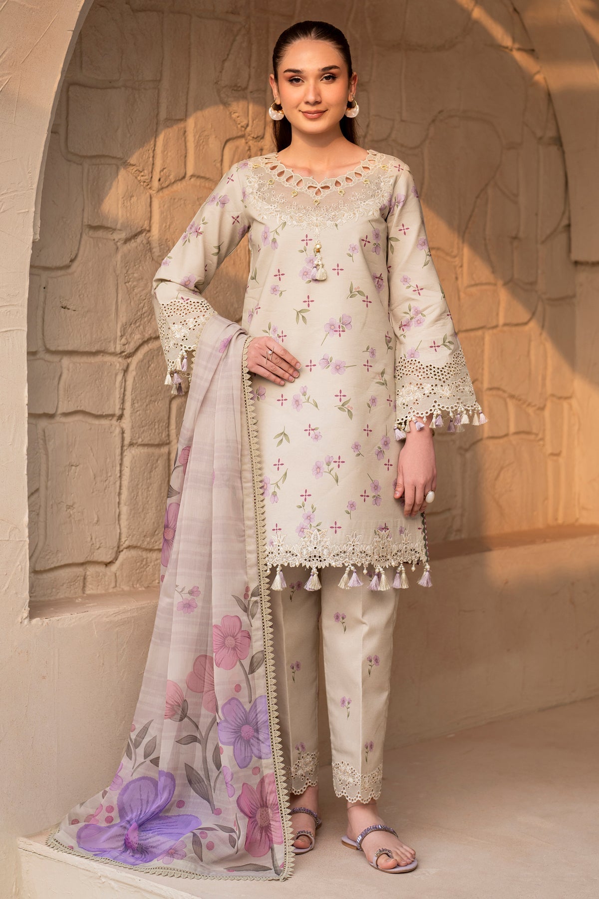 Alizeh | Levana Lawn | Pesto