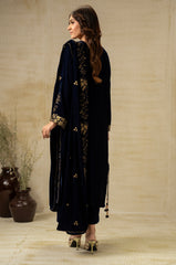 Zeen | Winter 25 | WUM35844