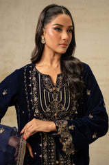 Zeen | Winter 25 | WUM35860