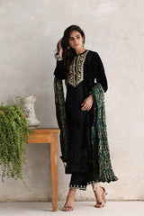 Sana Abbas | Velvet Formals | ZAAI