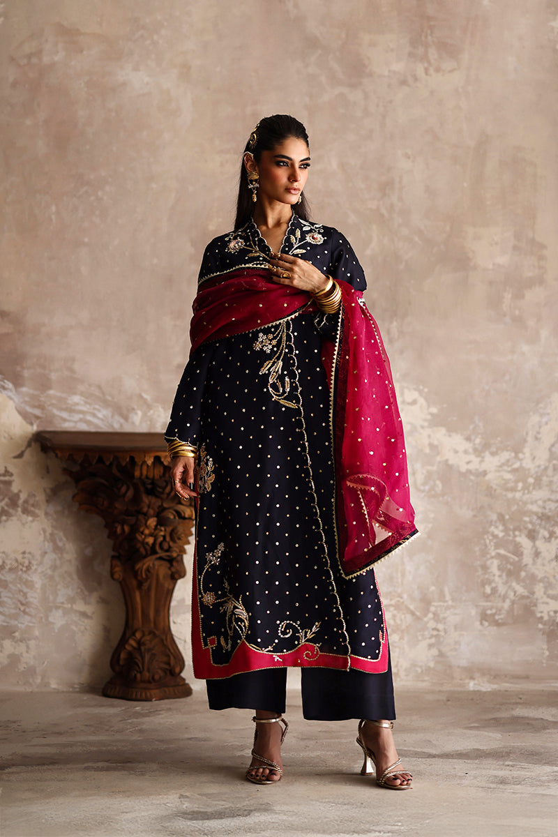 Wardha Saleem | Layla Formals 25 | Kunar