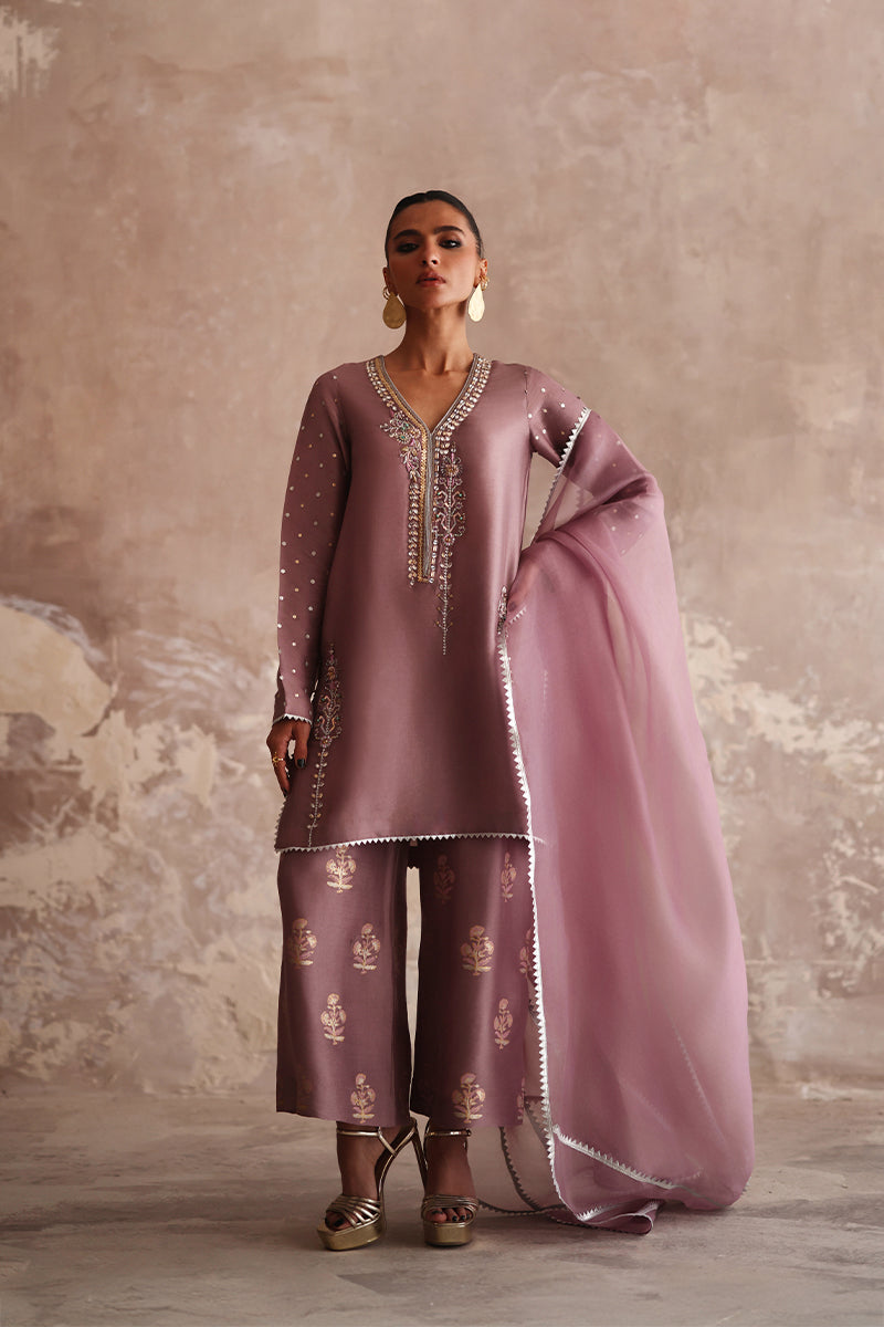 Wardha Saleem | Layla Formals 25 | Zuhal