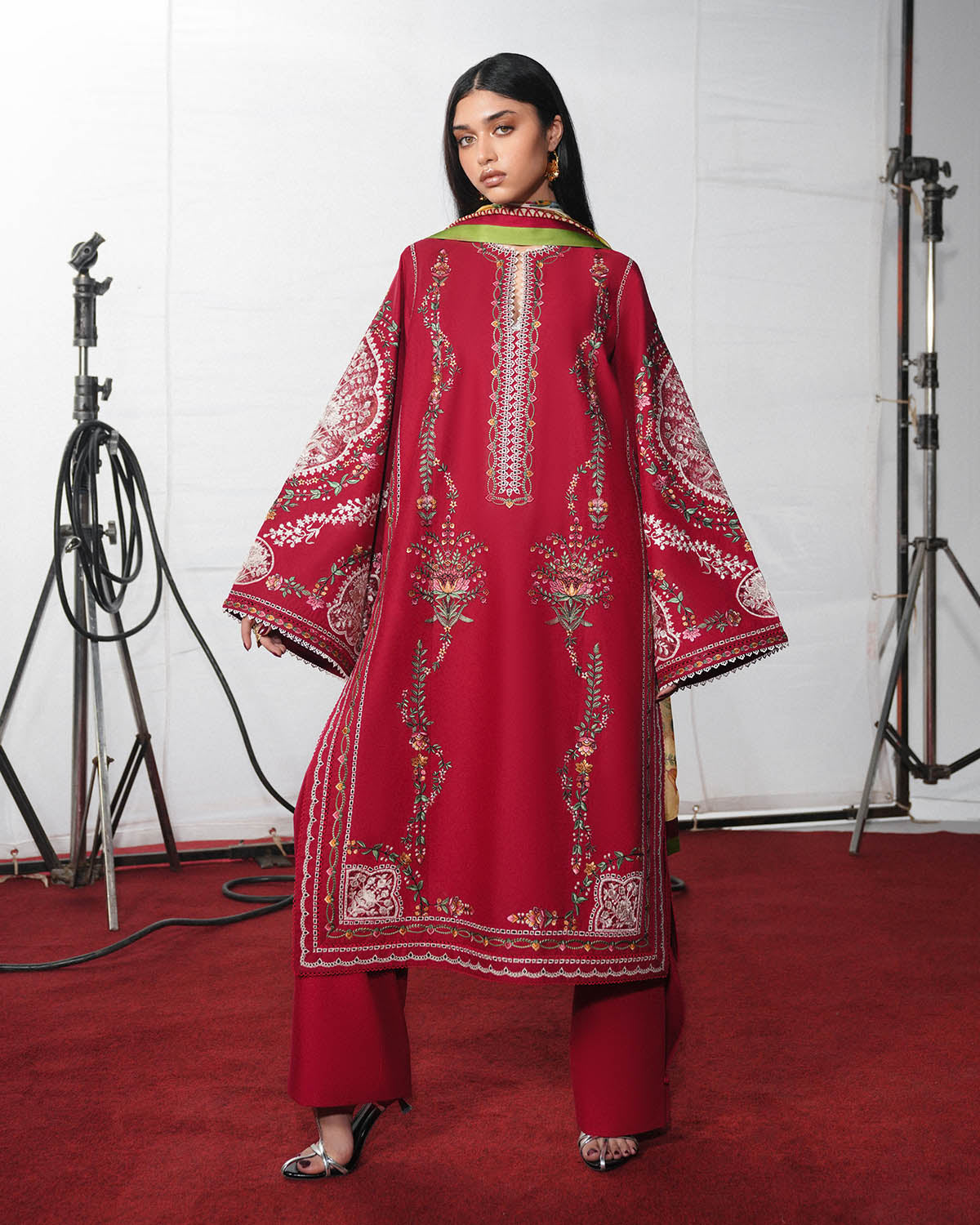 Jugnu Lahore | The Reserved View SS Edit | Diryaz