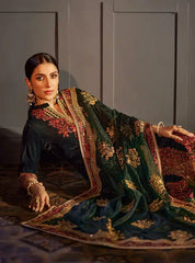 Zainab Chottani | Luxury Velvet Collection 23 | Zelena